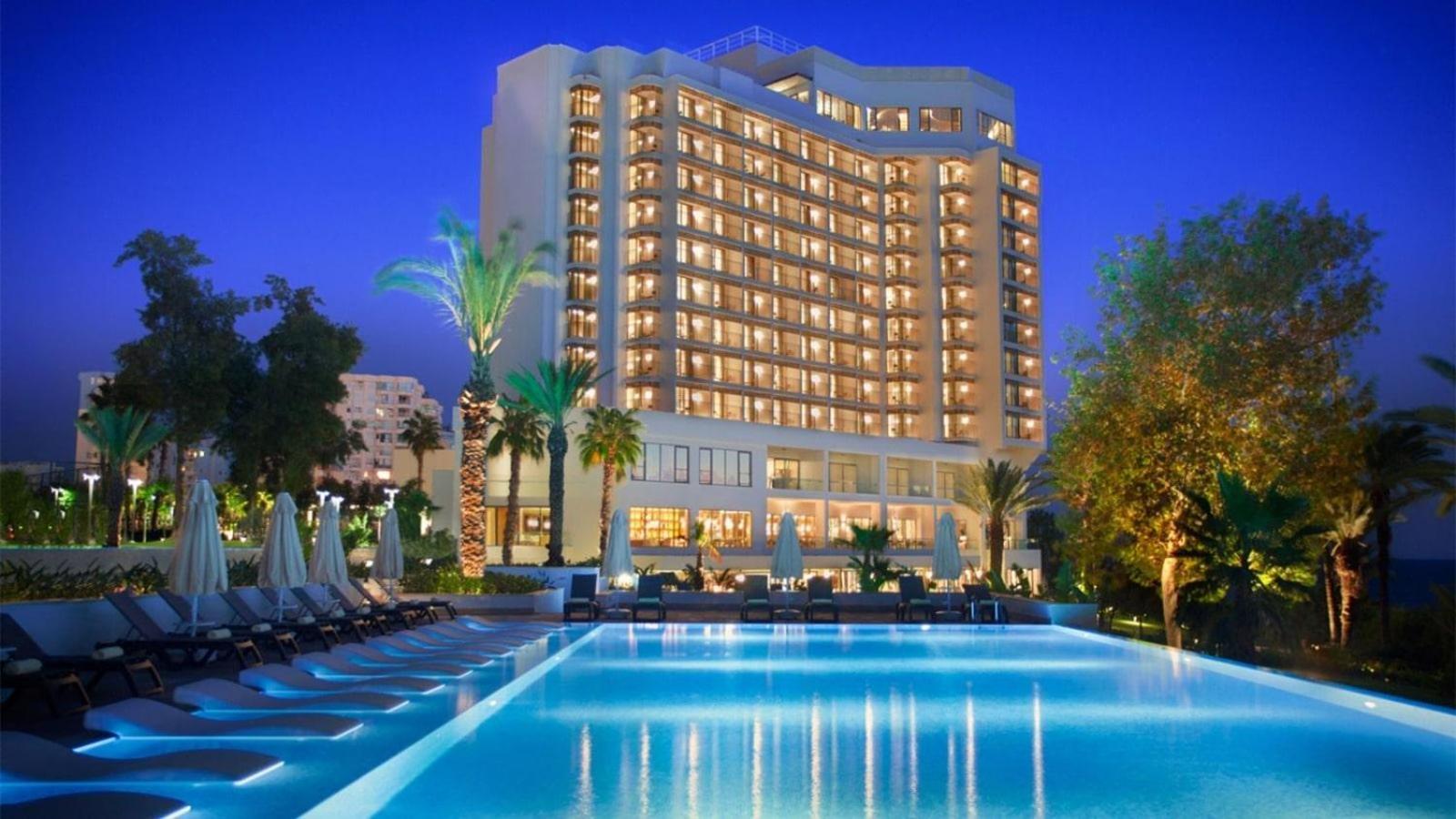 Hotel Akra 5*