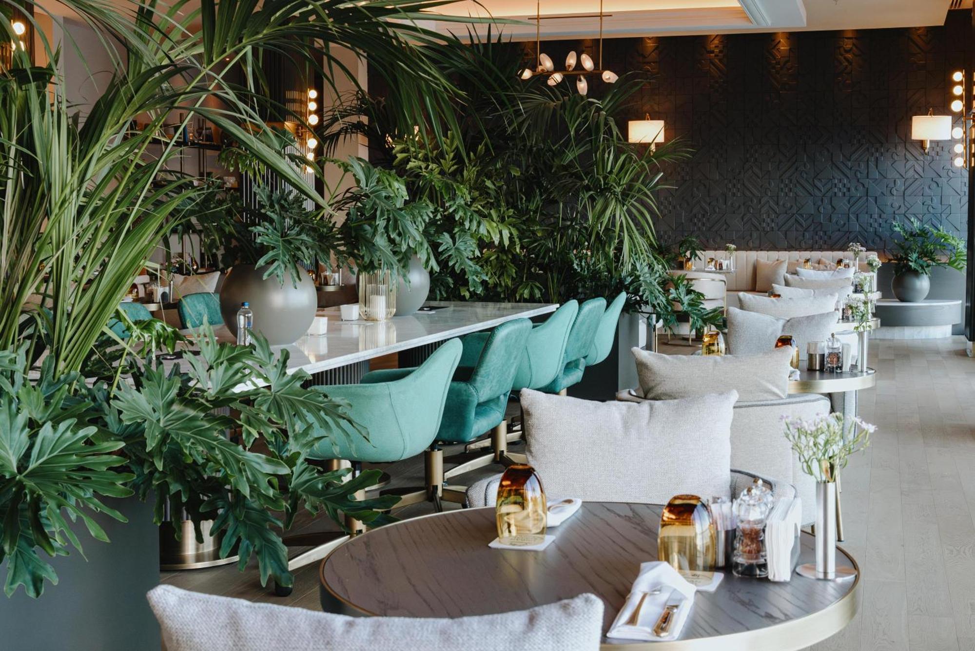 Akra Hotel 5*