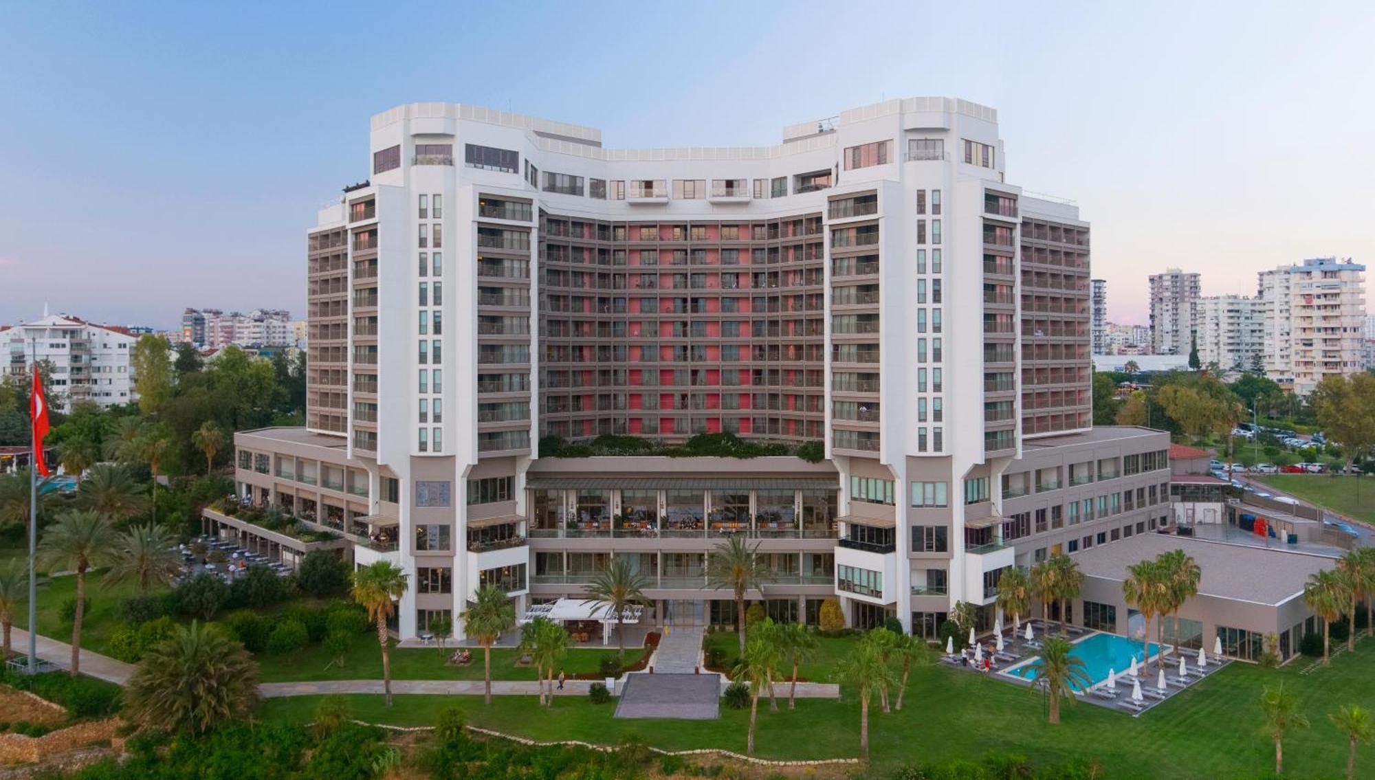 Otel Akra 5*